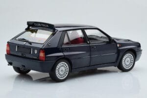 Lancia Delta HF Integrale Club Italia Modrý Kyosho 1:18 08343SC Kov – obrázok 4 z 8
