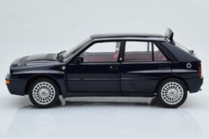 Lancia Delta HF Integrale Club Italia Modrý Kyosho 1:18 08343SC Kov – obrázok 5 z 8