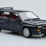 Lancia Delta HF Integrale Club Italia Modrý Kyosho 1:18 - image 6 of 8