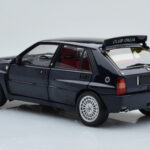 Lancia Delta HF Integrale Club Italia Modrý Kyosho 1:18 - image 7 of 8