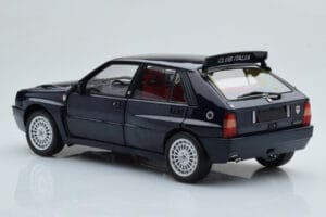 Lancia Delta HF Integrale Club Italia Modrý Kyosho 1:18 08343SC Kov – obrázok 7 z 8