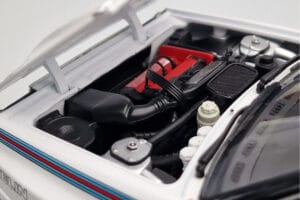 Lancia Delta HF Integrale Evoluzione Test Car Kyosho 1:18 08348G Kov – obrázok 8 z 9