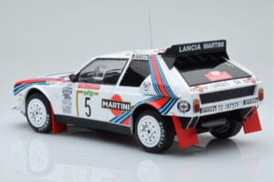 Lancia Delta S4 #5 M. Biasion / T. Siviero Rally San Remo 1986 IXO 1:18 18RMC130B Kov – obrázok 5 z 6