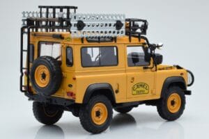Land Rover Defender 90 Camel Trophy Borneo 1985 Almost Real 1:18 810213 Kov – obrázok 3 z 8