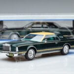 Lincoln Continental Mark V Tmavo Zelený MCG 1:18 MCG18404 Kov - image 6 of 6