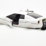 Lotus Esprit Type 79 James Bond The Spy Who Loved Me Submarine Biely AUTOart 1:18 - image 7 of 8