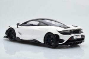 McLaren 765LT Biely GT Spirit 1:18 GT861 Živica – obrázok 5 z 6