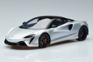 McLaren Artura Strieborný GT Spirit 1:18 GT873 Živica
