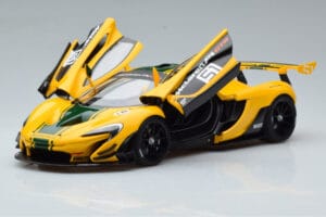 McLaren P1 GTR Žltá So Zelenými Pruhmi AUTOart 1:18 81544 Kompozit – obrázok 2 z 7