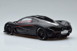 McLaren P1 Matná Čierna AUTOart 1:18 76027 Kov – obrázok 6 z 9