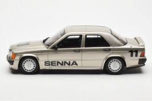 Mercedes 190E 2.3-16 W201 A. Senna Nurburgring Race of Champions 1984 Otto 1:18 OT1041 Živica – obrázok 3 z 6
