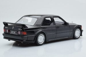 Mercedes 190E W201 2.5-16 Evo I Čierny Otto 1:18 OT151 Živica – obrázok 2 z 6
