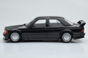 Mercedes 190E W201 2.5-16 Evo I Čierny Otto 1:18 OT151 Živica – obrázok 3 z 6