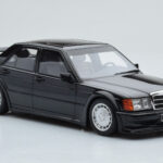 Mercedes 190E W201 2.5-16 Evo I Čierny Otto 1:18 - image 4 of 6