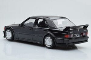 Mercedes 190E W201 2.5-16 Evo I Čierny Otto 1:18 OT151 Živica – obrázok 5 z 6