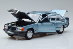 Mercedes 190E W201 Svetlomodrá Norev 1:18 183828 Kov – obrázok 2 z 7