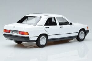 Mercedes 190 E W201 Biely Norev 1:18 183820 Kov – obrázok 3 z 7
