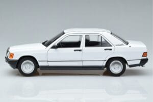 Mercedes 190 E W201 Biely Norev 1:18 183820 Kov – obrázok 4 z 7