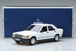 Mercedes 190 E W201 Biely Norev 1:18 183820 Kov – obrázok 7 z 7