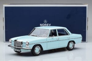 Mercedes 200 W115 Norev 1:18 183777 Kov – obrázok 7 z 7