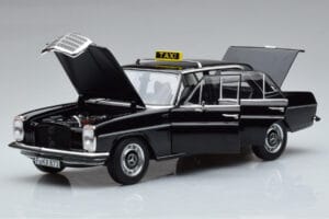 Mercedes 200 W115 Taxi Norev 1:18 183776 Kov – obrázok 2 z 7