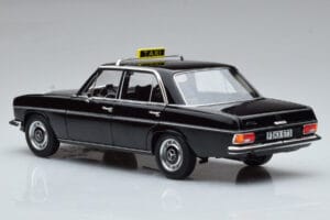 Mercedes 200 W115 Taxi Norev 1:18 183776 Kov – obrázok 6 z 7