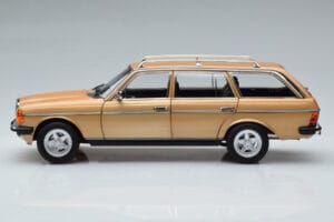 Mercedes 200T S123 AMG Package Béžová Norev 1:18 183739 Kov – obrázok 5 z 9