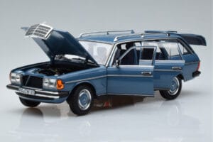 Mercedes 200T S123 Modrá Norev 1:18 183737 Kov – obrázok 2 z 7
