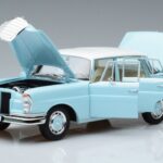 Mercedes 220 S W111 Modrý Norev 1:18 183920 Kov - image 2 of 7