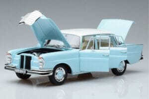 Mercedes 220 S W111 Modrý Norev 1:18 183920 Kov – obrázok 2 z 7