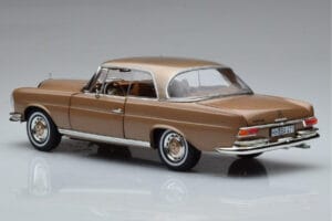 Mercedes 250 SE Coupe W111 Zlatá Metalíza Norev 1:18 183759 Kov – obrázok 6 z 7
