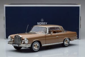 Mercedes 250 SE Coupe W111 Zlatá Metalíza Norev 1:18 183759 Kov – obrázok 7 z 7