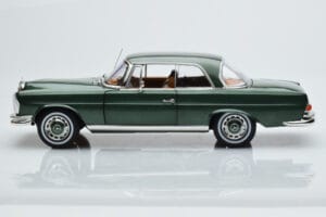 Mercedes 250 SE Coupe W111 Zelená Metalíza Limitovaná Edícia Norev 1:18 183764 Kov – obrázok 4 z 7