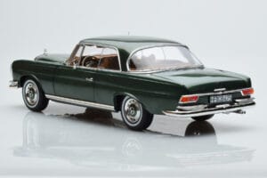 Mercedes 250 SE Coupe W111 Zelená Metalíza Limitovaná Edícia Norev 1:18 183764 Kov – obrázok 6 z 7