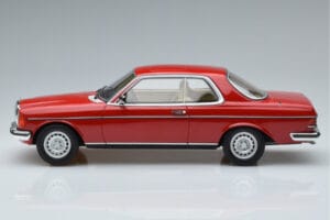 Mercedes 280 CE C123 Červený Otto 1:18 OT145 Živica – obrázok 3 z 6