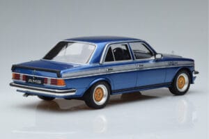 Mercedes 280 E AMG W123 Modrý Otto 1:18 OT221 Živica – obrázok 2 z 6