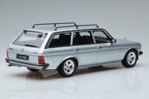 Mercedes 280 TE AMG S123 Strieborný Otto 1:18 OT246 Živica – obrázok 2 z 6
