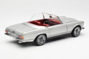 Mercedes 280 SL W113 Pagoda Strieborný Schuco 1:18 450035000 Kov – obrázok 3 z 8