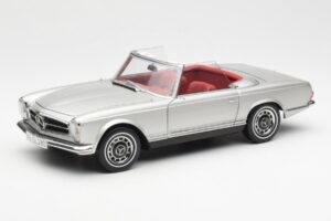 Mercedes 280 SL W113 Pagoda Strieborný Schuco 1:18 450035000