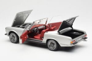 Mercedes 280 SL W113 Pagoda Strieborný Schuco 1:18 450035000 Kov – obrázok 5 z 8