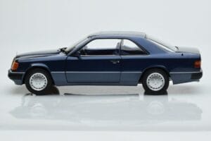 Mercedes 300 CE-24 C124 Coupe Nautical Modrý Limitovaná Edícia Norev 1:18 183882 Kov – obrázok 4 z 7