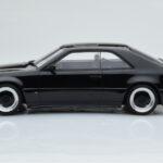 Mercedes 300 CE C124 AMG The Hammer Čierny Otto 1:18 - image 3 of 6
