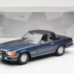Mercedes 300 SL R107 Námornícka Modrá Norev 1:18 183466 - image 8 of 8