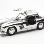 Mercedes 300 SL W198 Chróm Minichamps 1:18 B66040645 - image 2 of 8