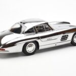 Mercedes 300 SL W198 Chróm Minichamps 1:18 B66040645 - image 3 of 8