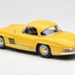 Mercedes 300 SL W198 Roadster Žltý Norev 1:18 B66040669 - image 7 of 8