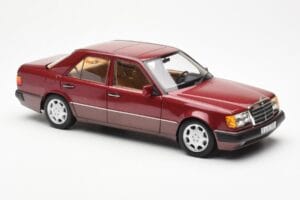 Mercedes 500E W124 Červený Metallic Edícia Dealera Norev 1:18 B66040699 Kov – obrázok 6 z 8