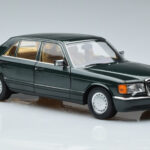 Mercedes 560 SEL W126 Tmavo Zelená Metalíza Norev 1:18 - image 5 of 7