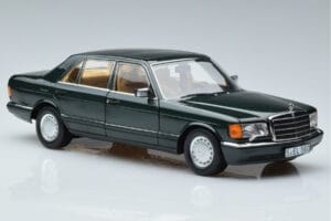 Mercedes 560 SEL W126 Tmavo Zelená Metalíza Norev 1:18 B66040682 Kov – obrázok 5 z 7