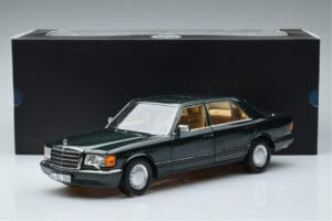 Mercedes 560 SEL W126 Tmavo Zelená Metalíza Norev 1:18 B66040682 Kov – obrázok 7 z 7